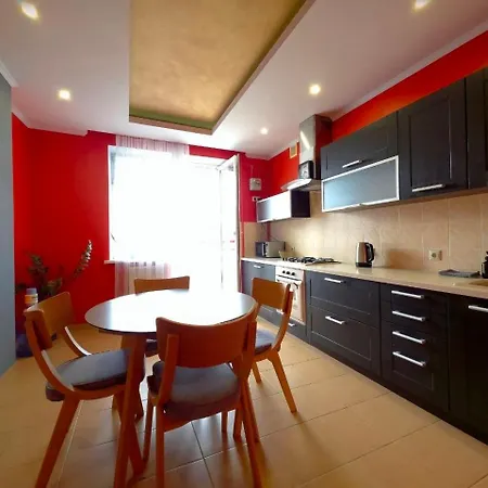 Apartmán 2-кімнатні біля лікарні пантелеймона, новобудова